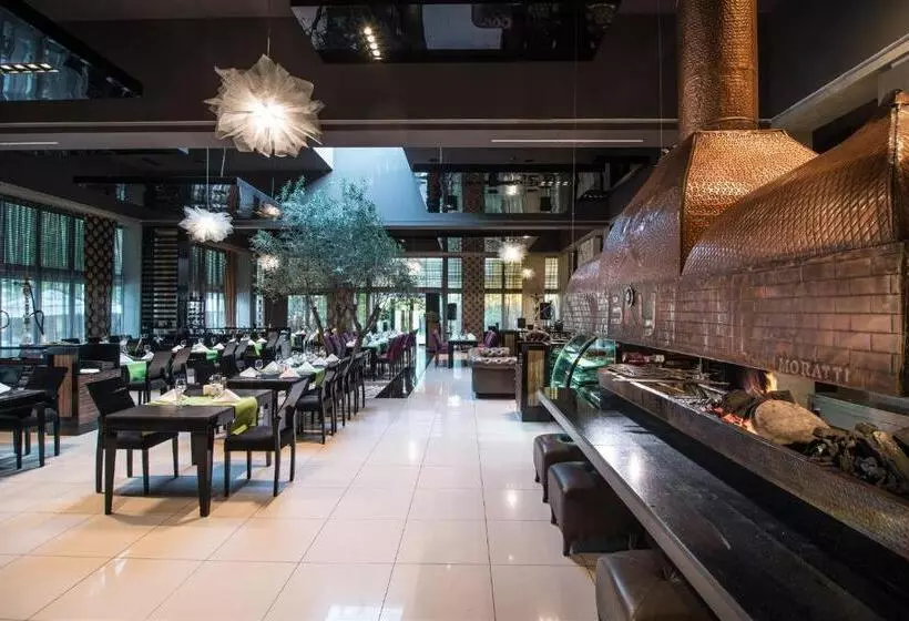 Sky Blue Hotel & Spa