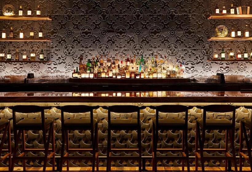 The Godfrey Hotel Boston