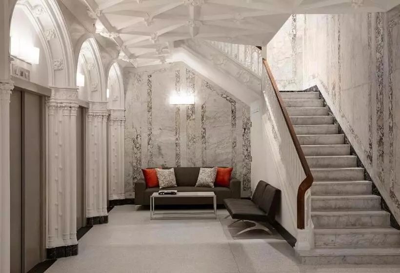 The Godfrey Hotel Boston