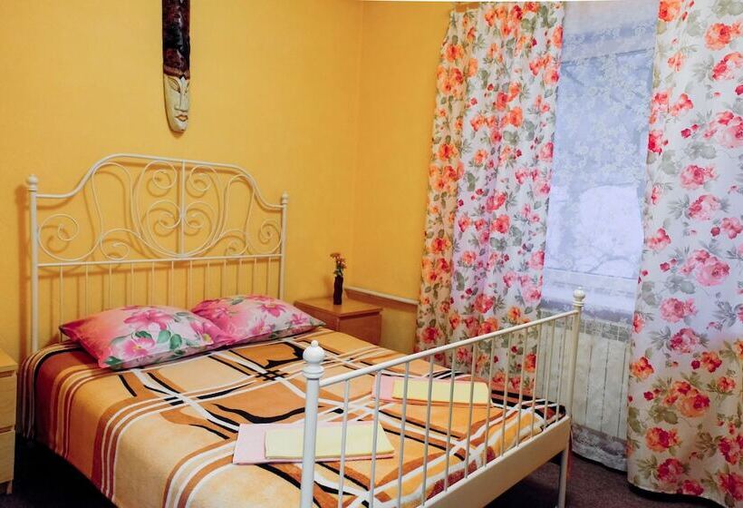 Hostel Nevsky 112