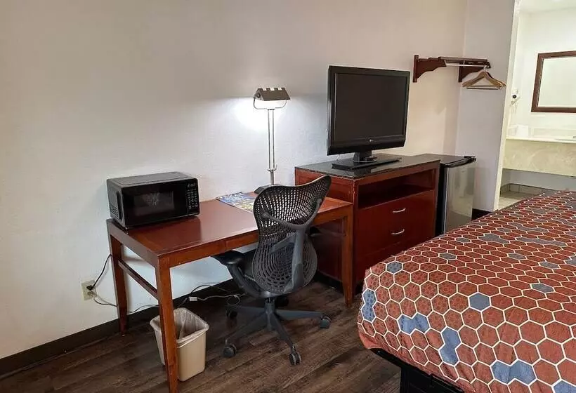مُتل Desert Sands Inn & Suites