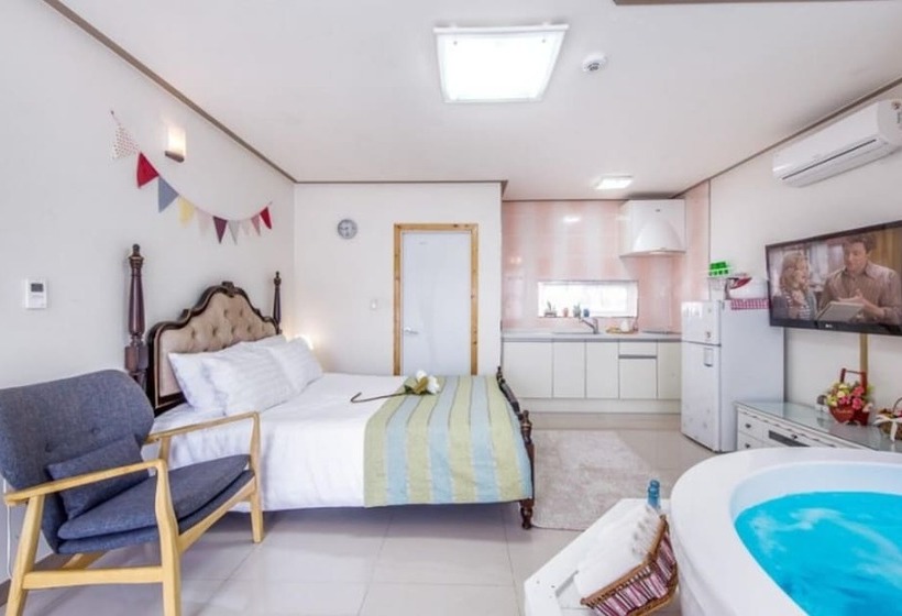 Seonjaedo Secret Spa Pension