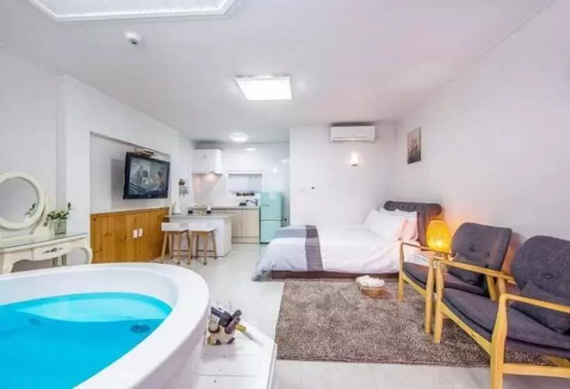 Seonjaedo Secret Spa Pension