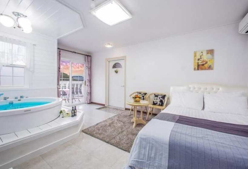 Seonjaedo Secret Spa Pension