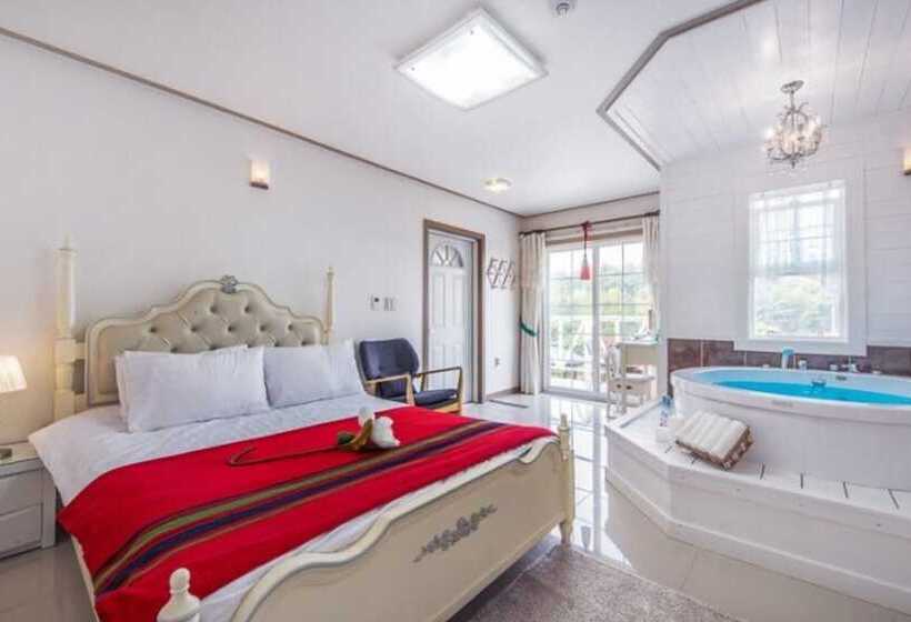 Seonjaedo Secret Spa Pension