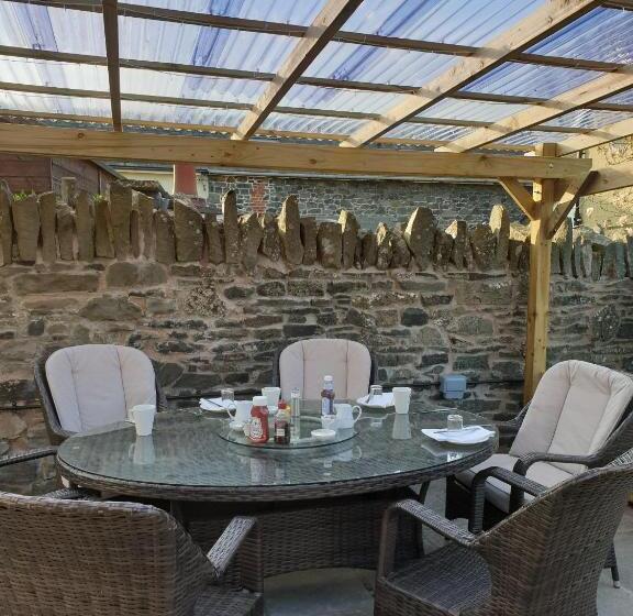 住宿加早餐  Bronwye Guest House