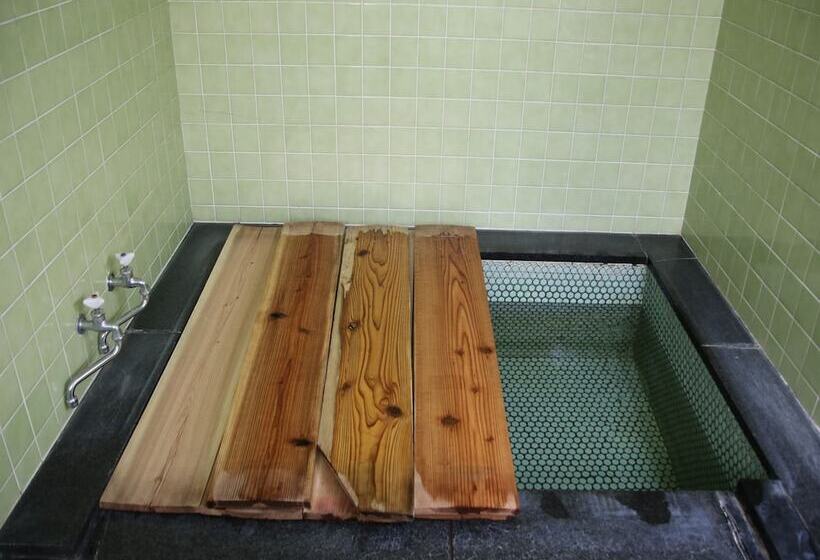 Bed and Breakfast Miyajima Hotel New Kotobuki