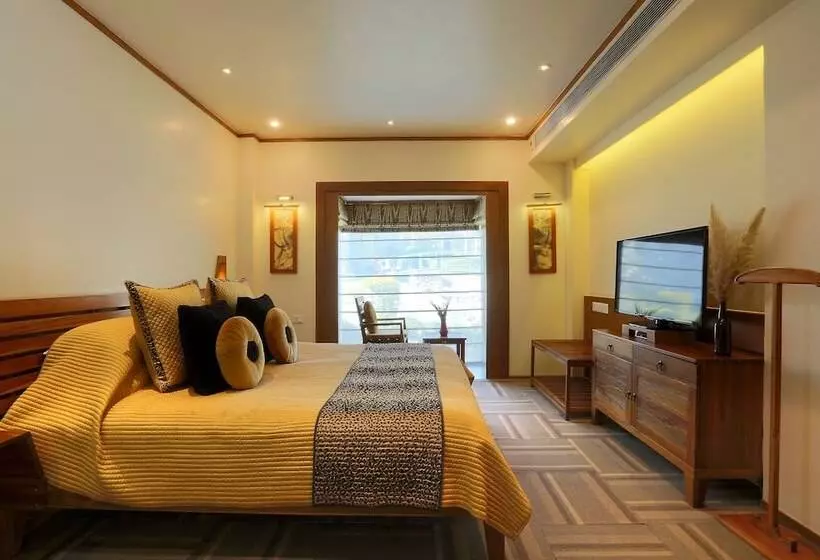 Отель Brys Caves