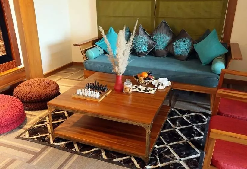 Отель Brys Caves