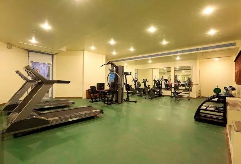 Отель Brys Caves