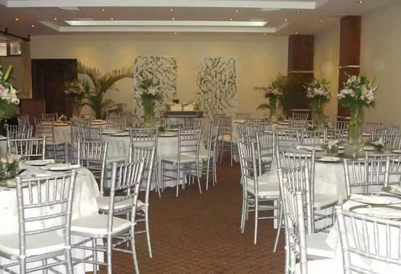 هتل Century Plaza