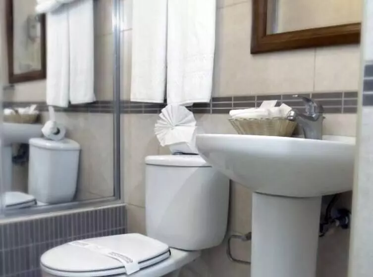 هتل Century Plaza