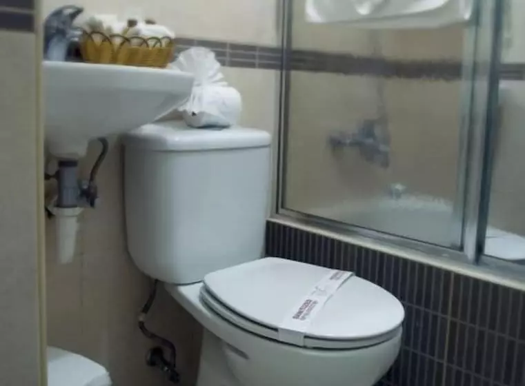 هتل Century Plaza