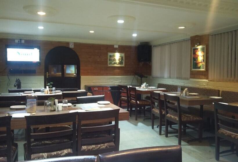 בית מלון כפרי Chandrageet