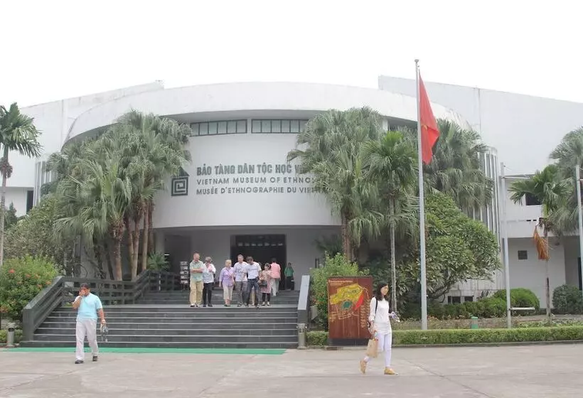 هتل Family Transit