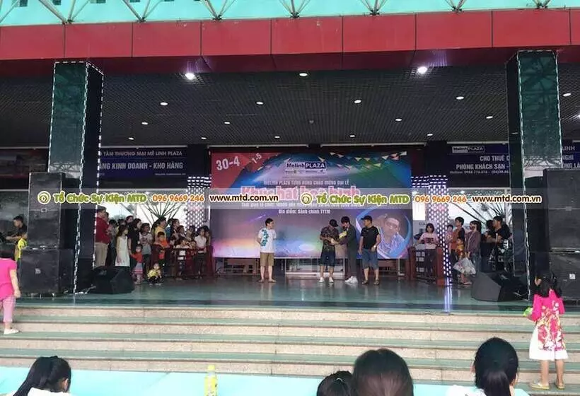 هتل Family Transit