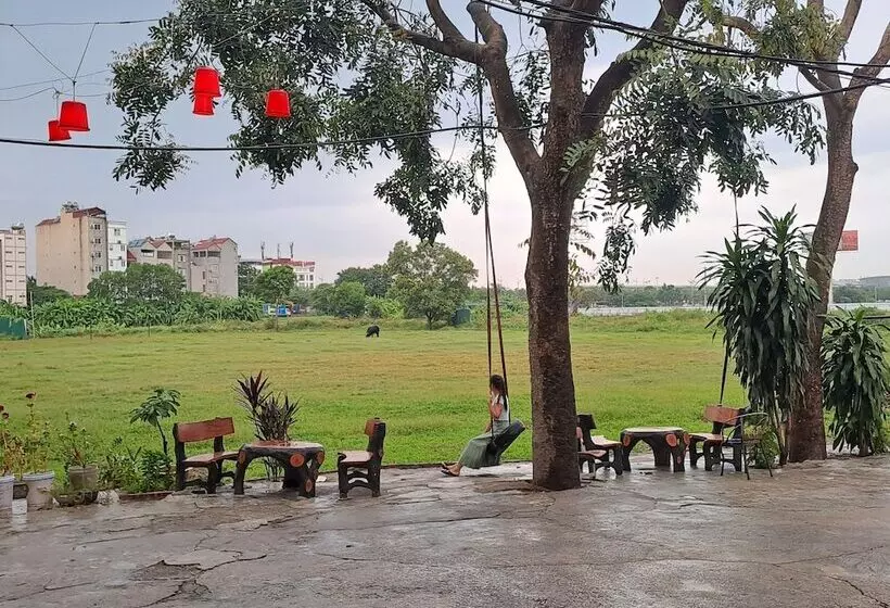 هتل Family Transit