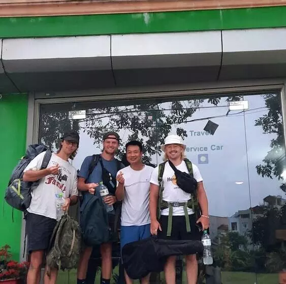 هتل Family Transit