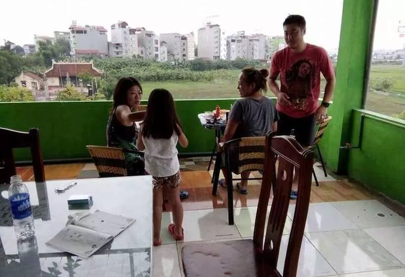 هتل Family Transit