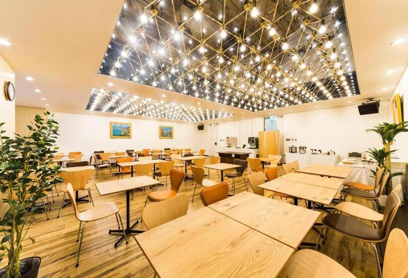 هتل Kansai Airport First