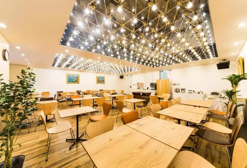 هتل Kansai Airport First