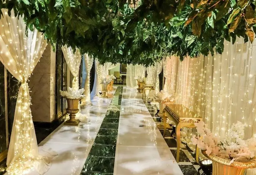 هتل Helnan Landmark