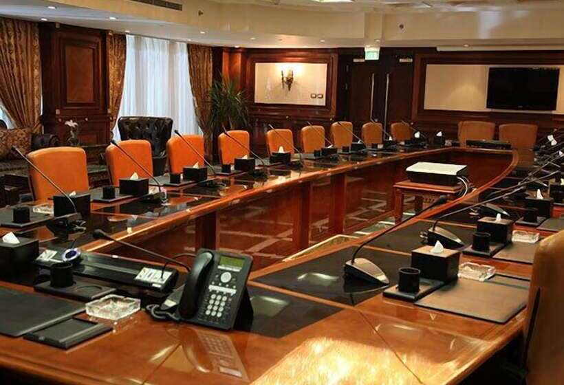 هتل Helnan Landmark