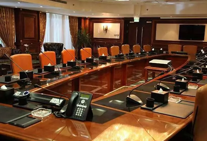 هتل Helnan Landmark