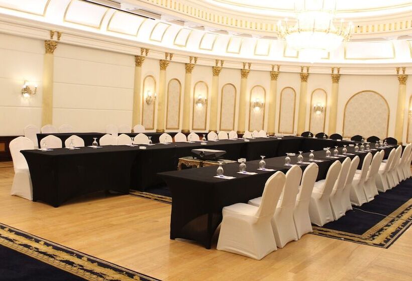 هتل Helnan Landmark