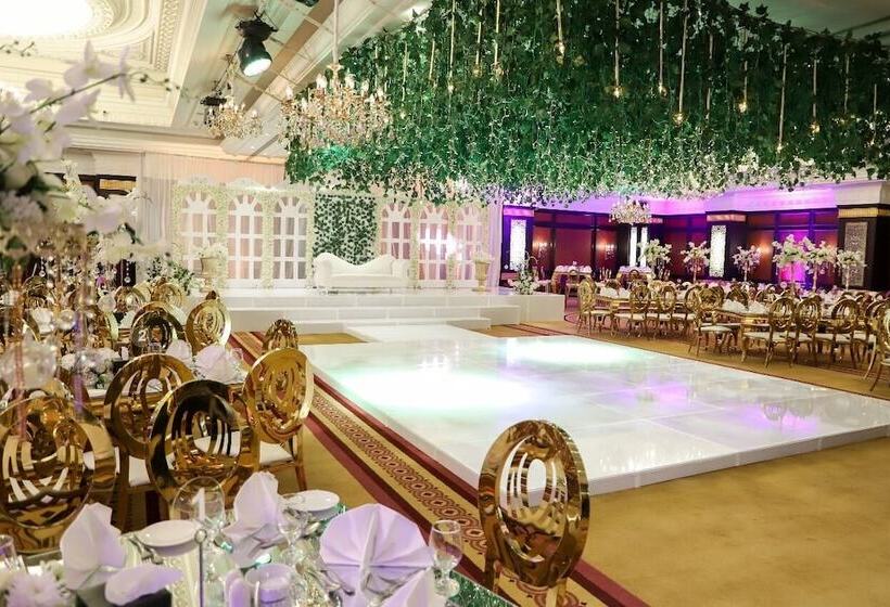 هتل Helnan Landmark