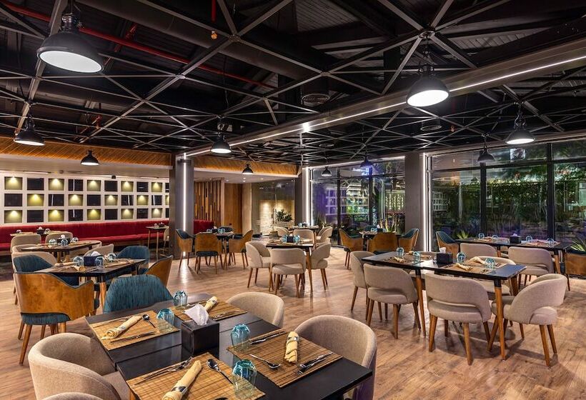 هتل Helnan Landmark