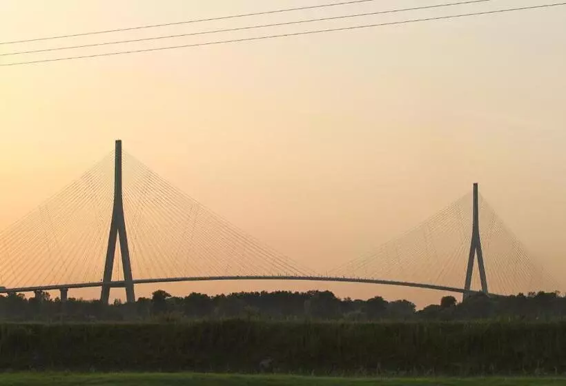 호텔 Hôtel Spa Piscine Le Petit Castel Beuzeville Honfleur