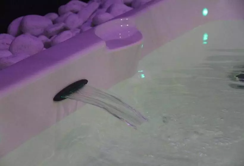 호텔 Hôtel Spa Piscine Le Petit Castel Beuzeville Honfleur