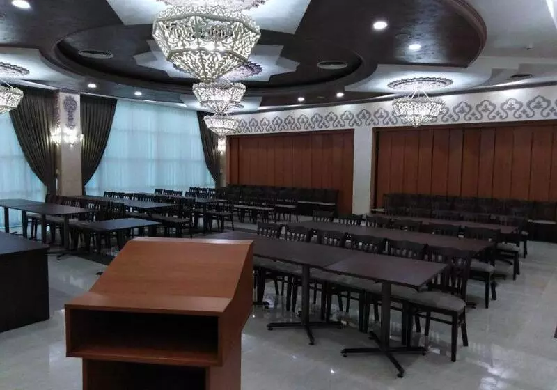 هتل Khorezm Palace