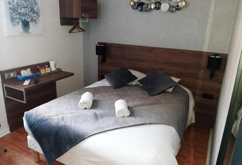 فندق Le Rochegude