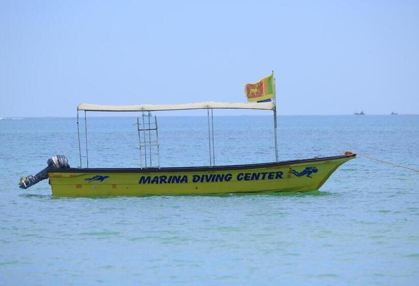ホテル Marina Beach Passikudah