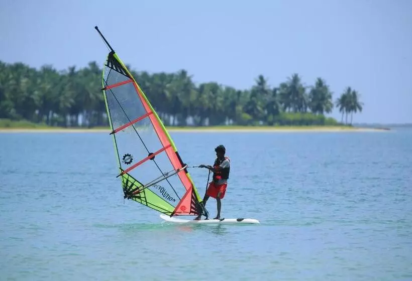 호텔 Marina Beach Passikudah