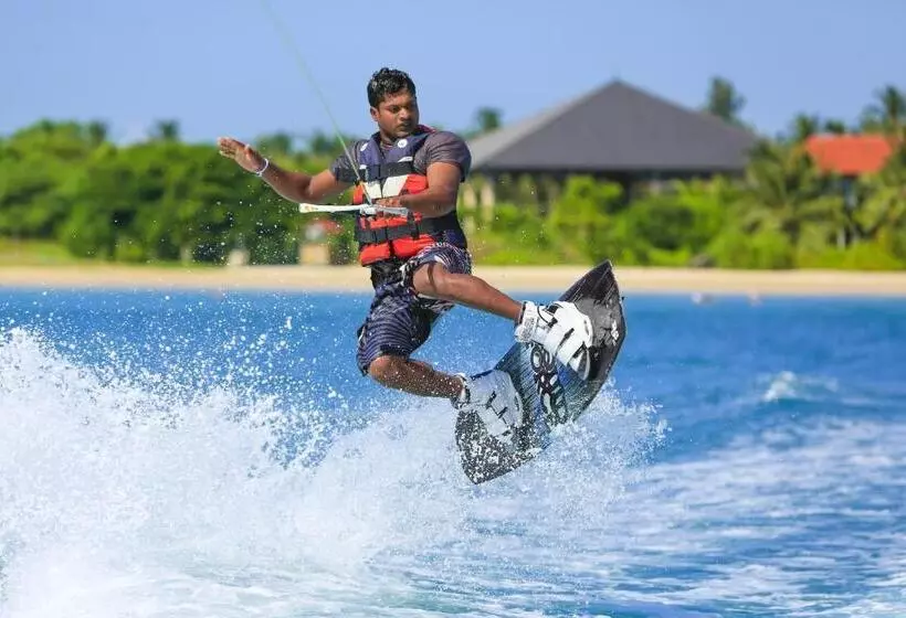 호텔 Marina Beach Passikudah