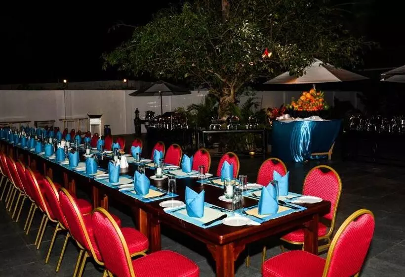 호텔 Marina Beach Passikudah