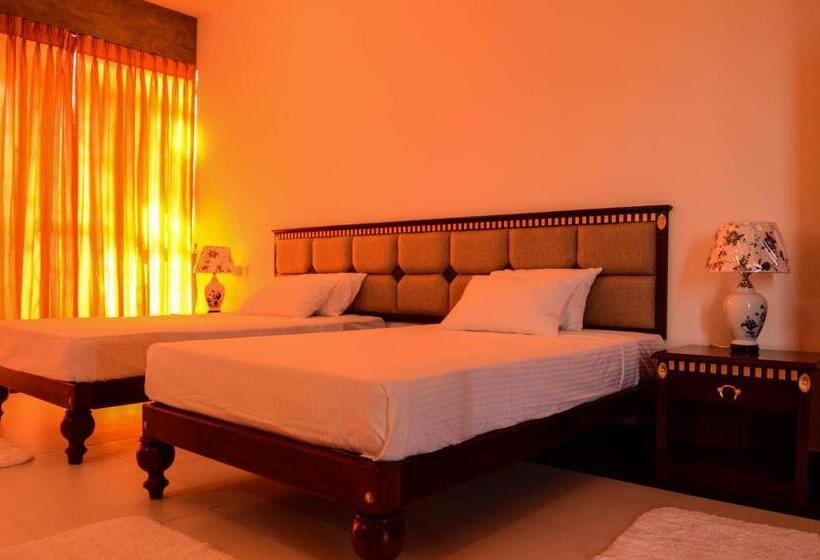 ホテル Marina Beach Passikudah