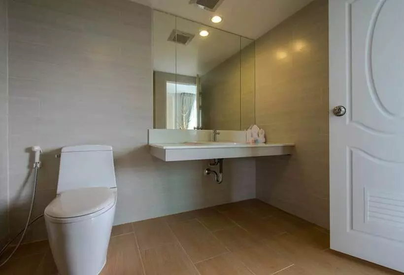 هتل Prachuap Grand