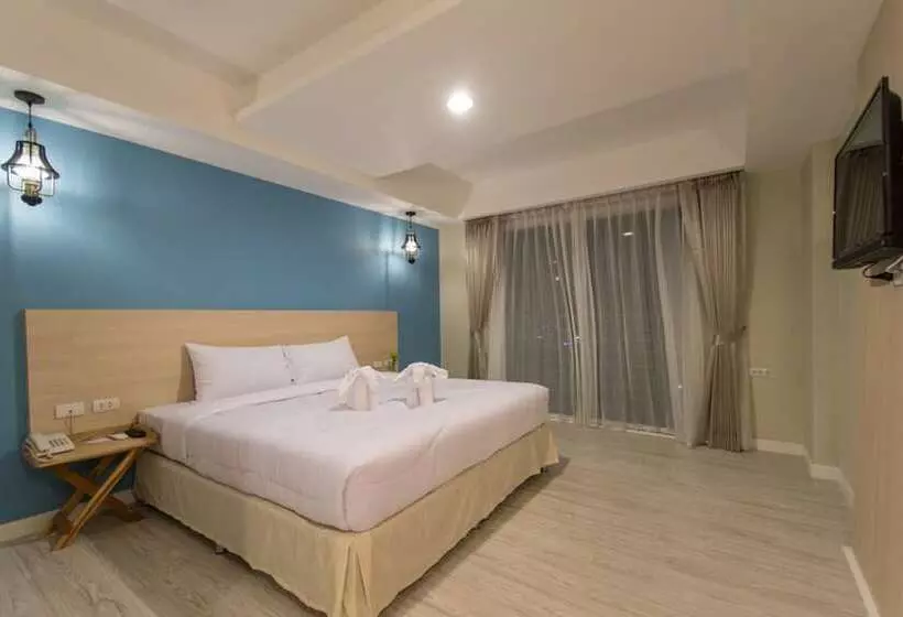 هتل Prachuap Grand