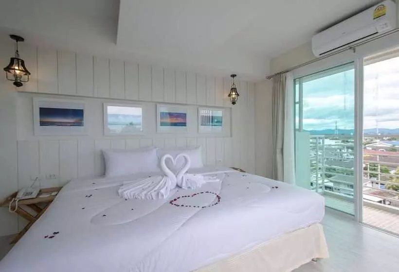 هتل Prachuap Grand