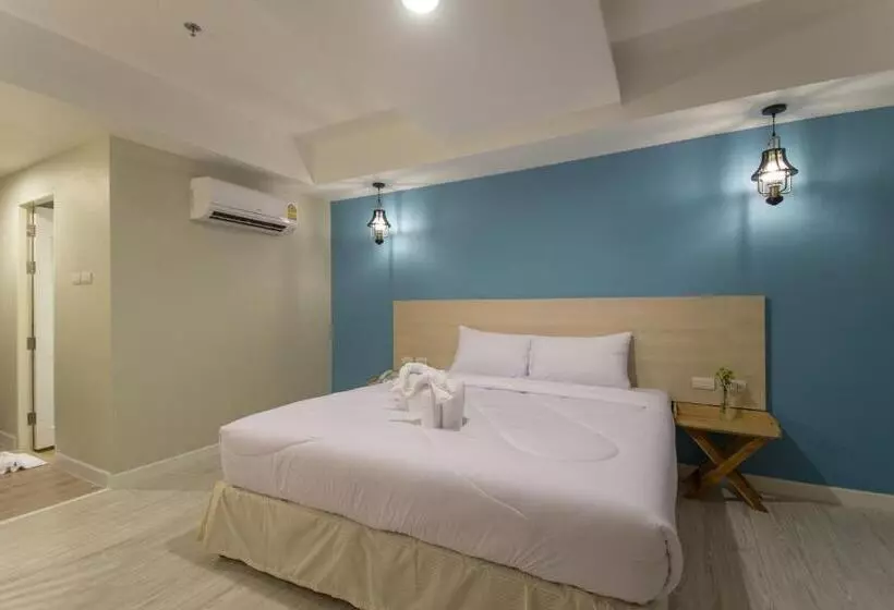 هتل Prachuap Grand