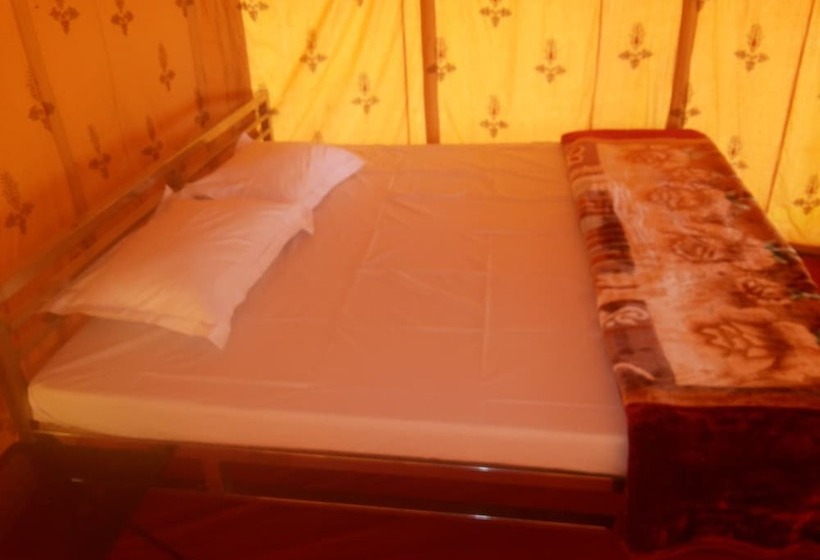 酒店 Registan Desert Safari Camps