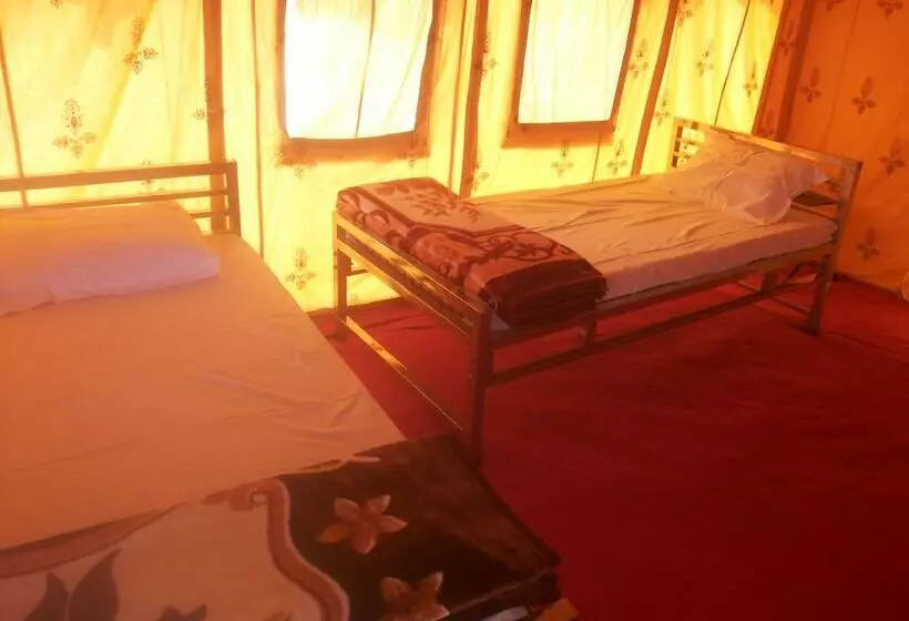 酒店 Registan Desert Safari Camps