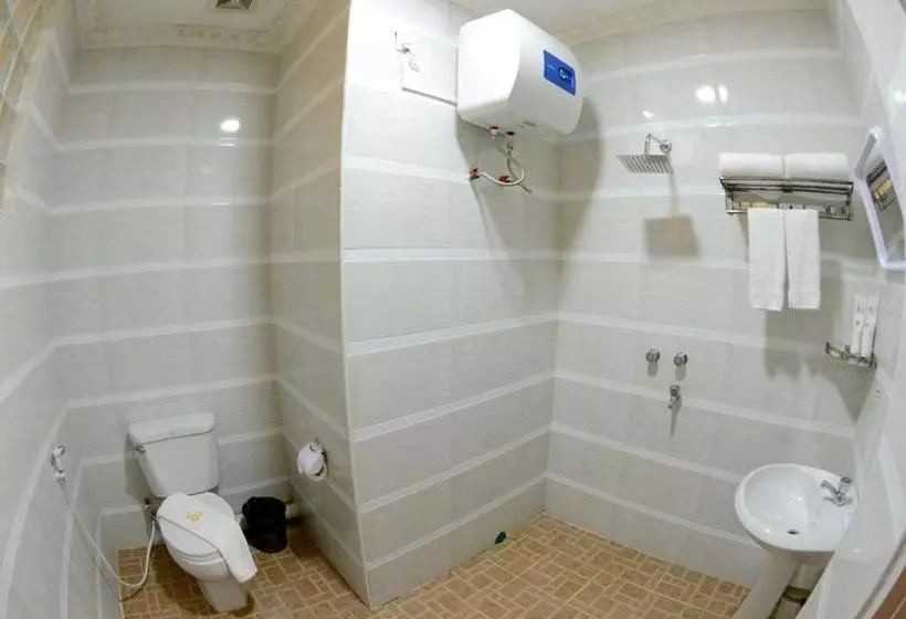 هتل Royal Naung Yoe