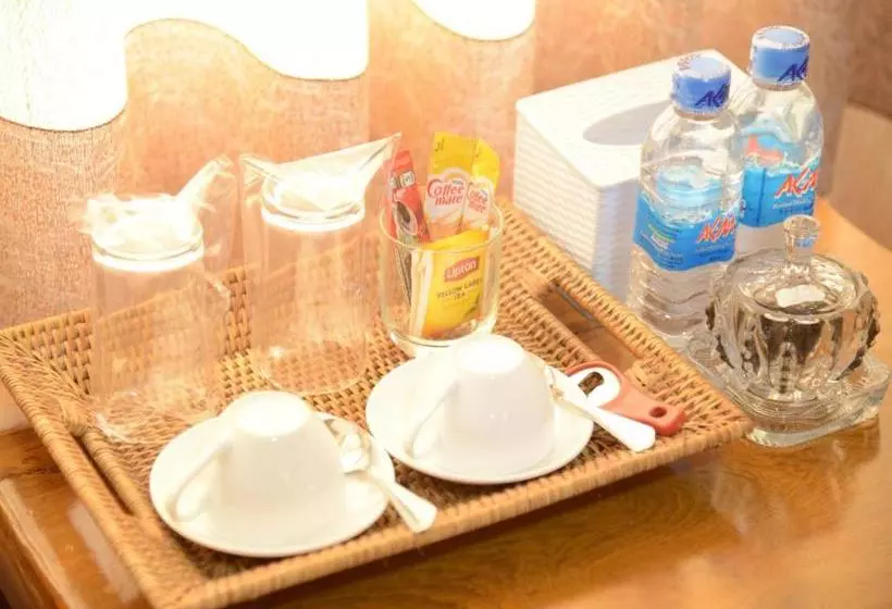 هتل Royal Naung Yoe