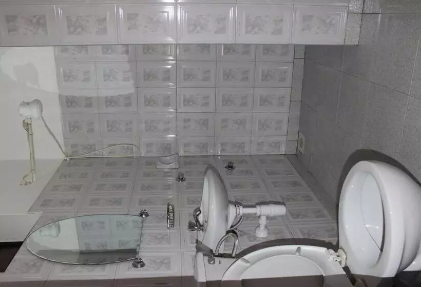 Sky Hotel International