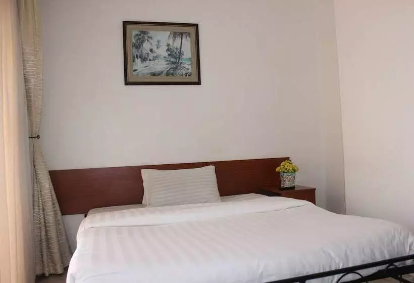 Sky Hotel International